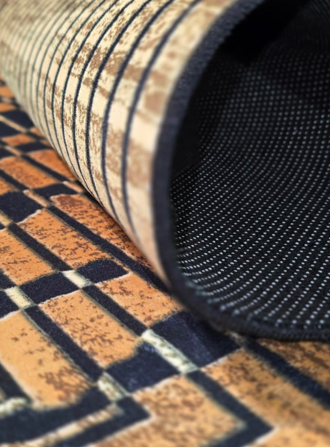 Explore Modern Rug D14