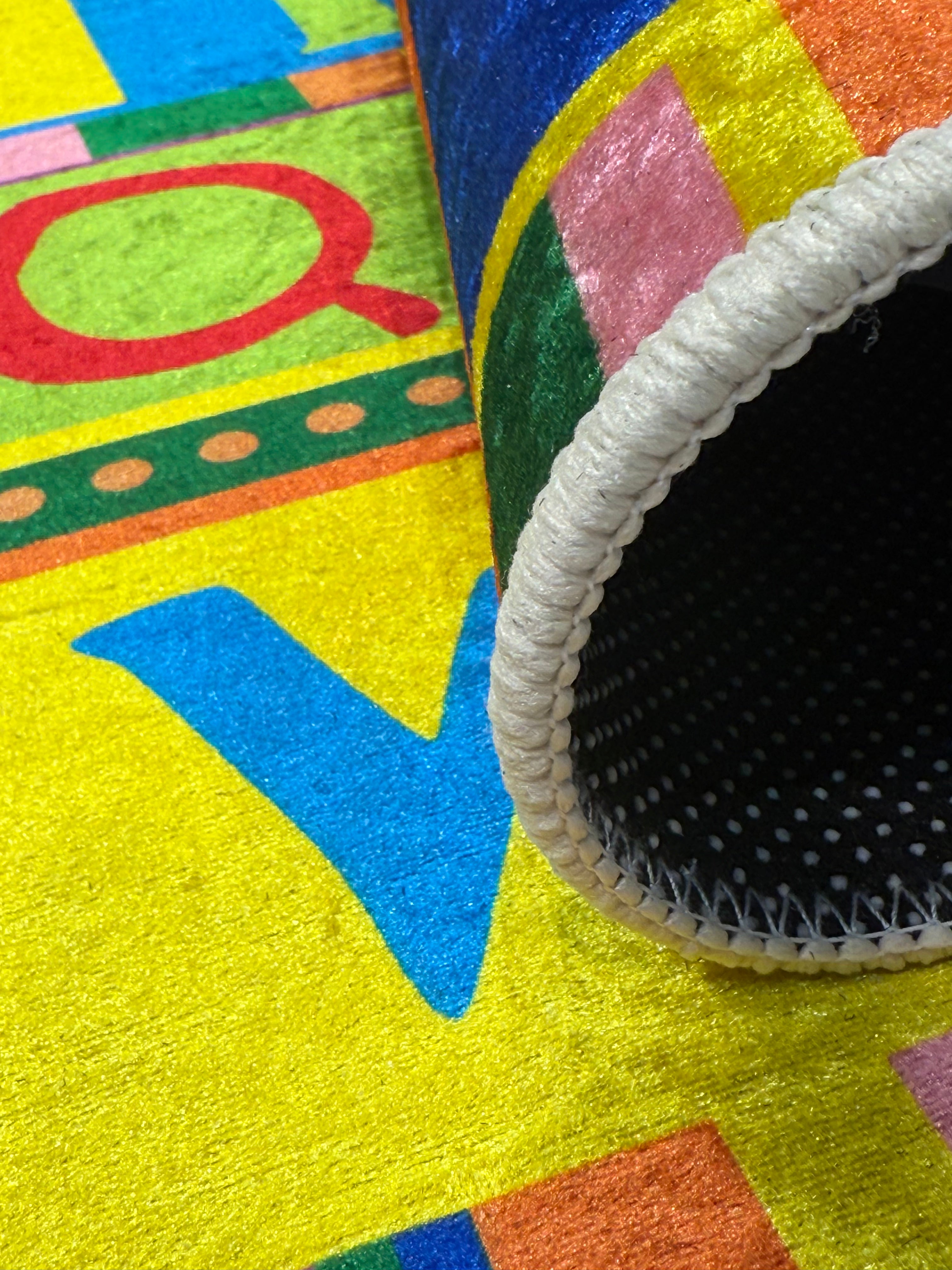 Wonderland Alphabets Rug D7