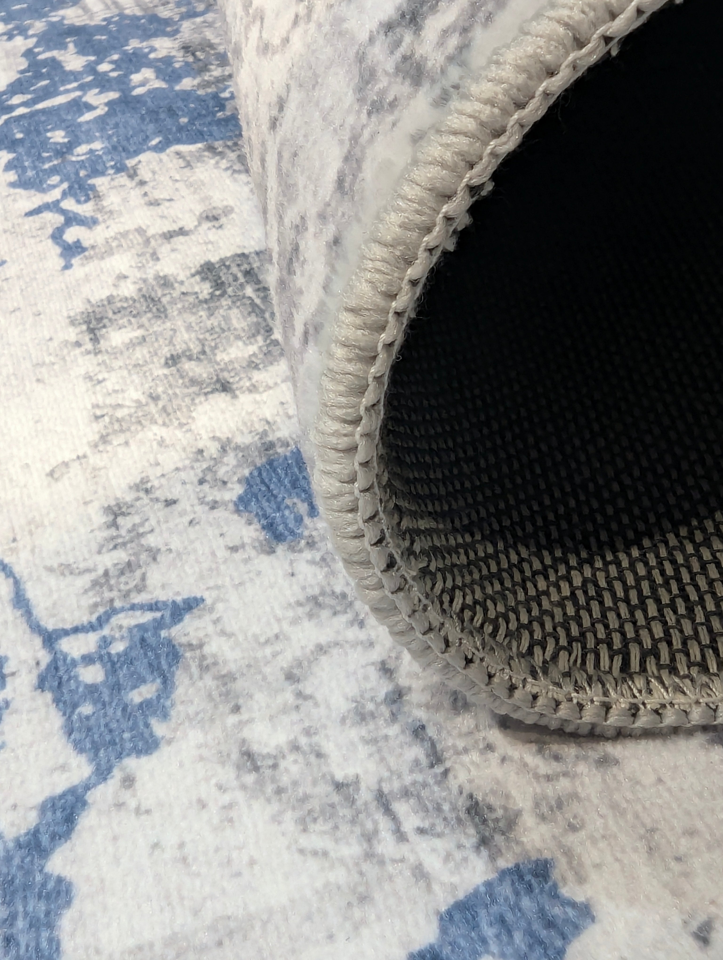 Aston Modern Mat D17