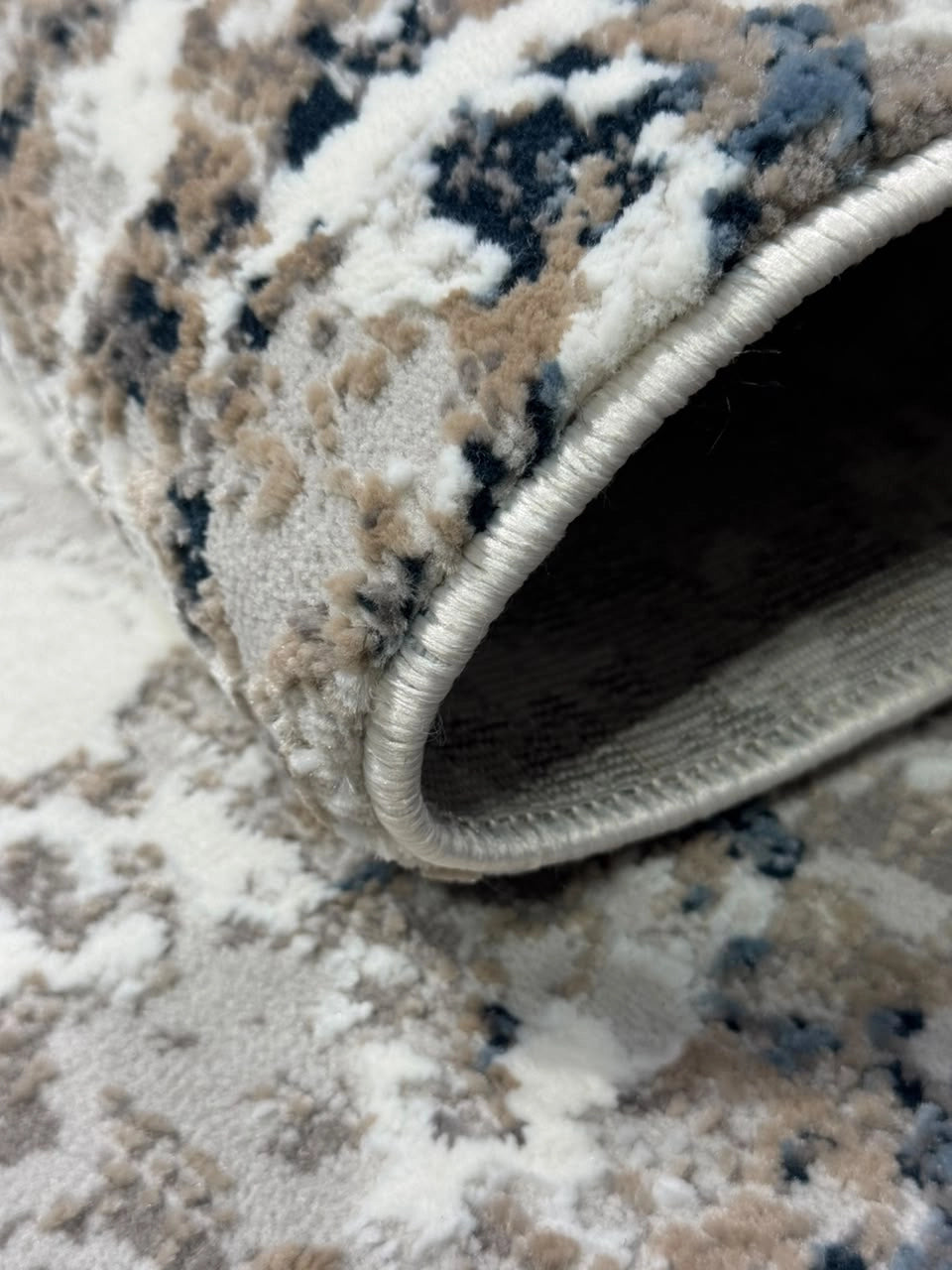 Marvel Turkish Rug - Navy & Cream D12