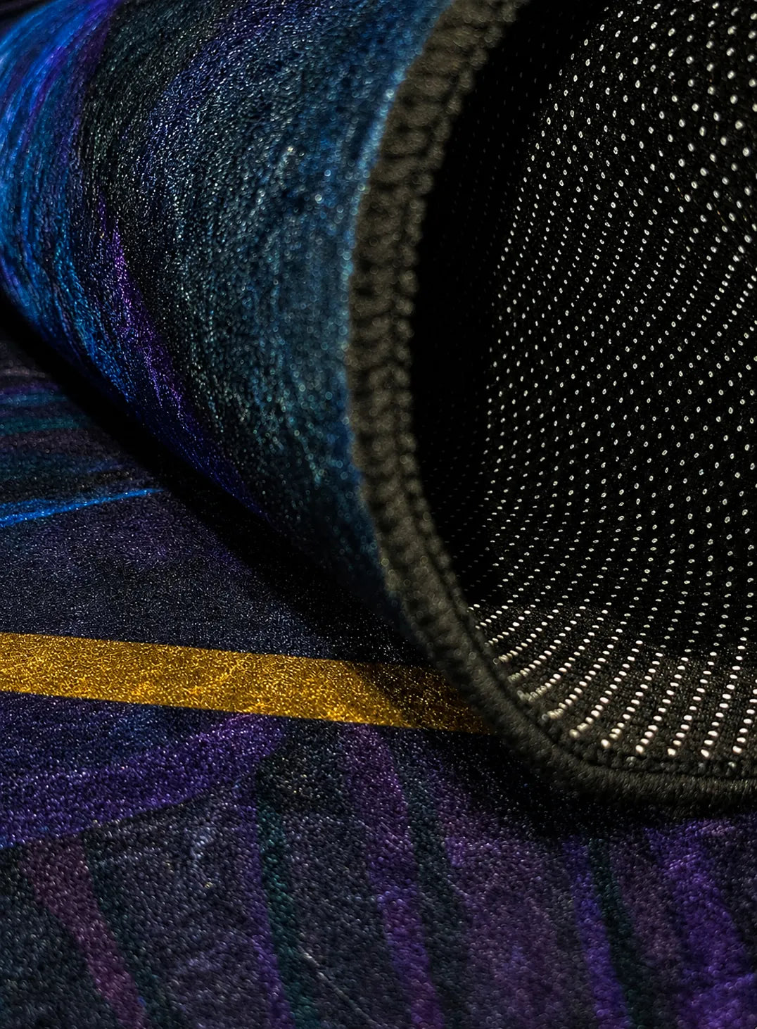 Glorious Modern Rug D16