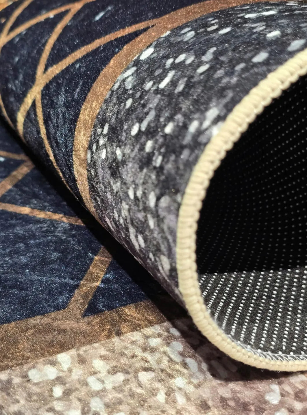 Glorious Modern Rug D8