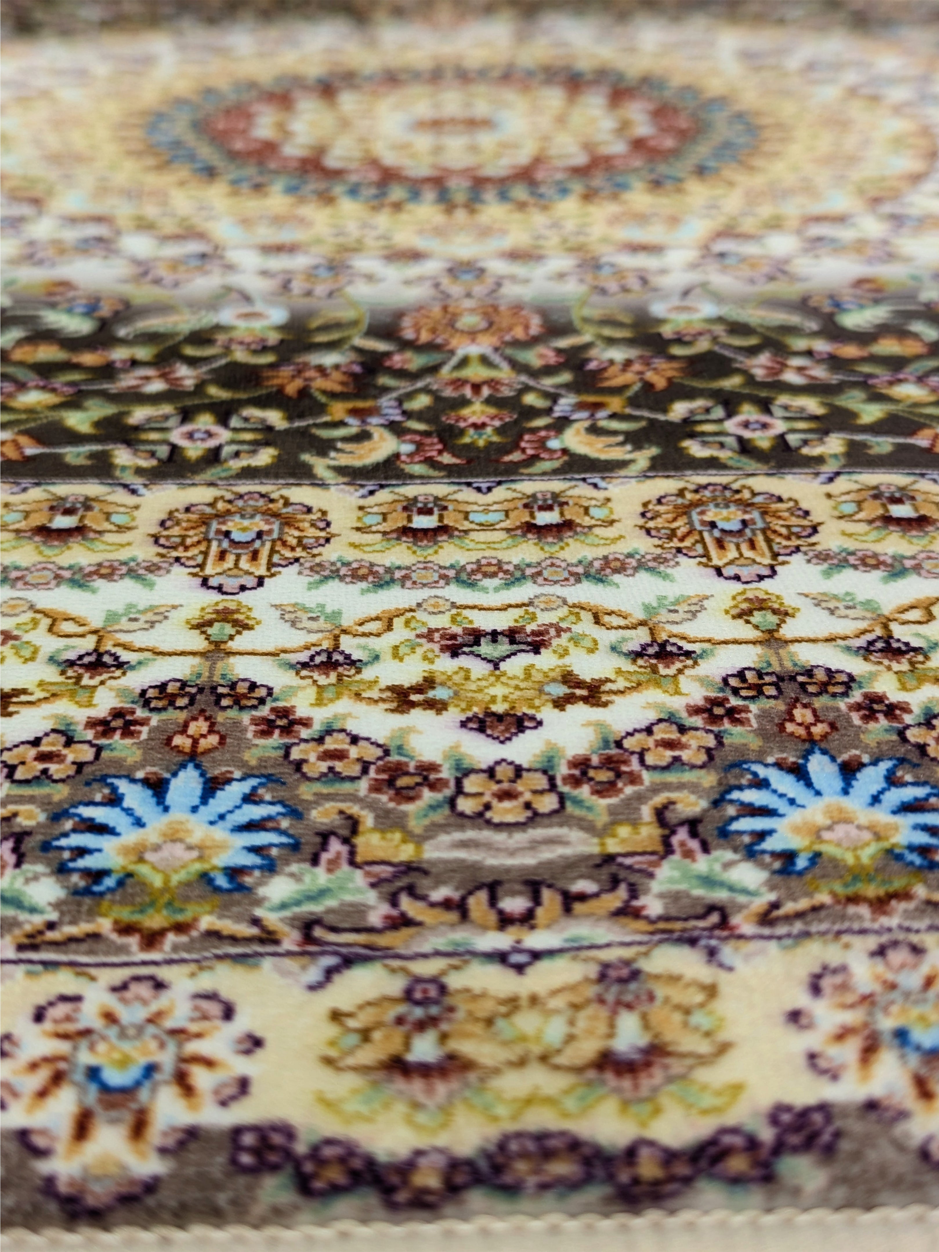 Zermat Traditional Rug D2