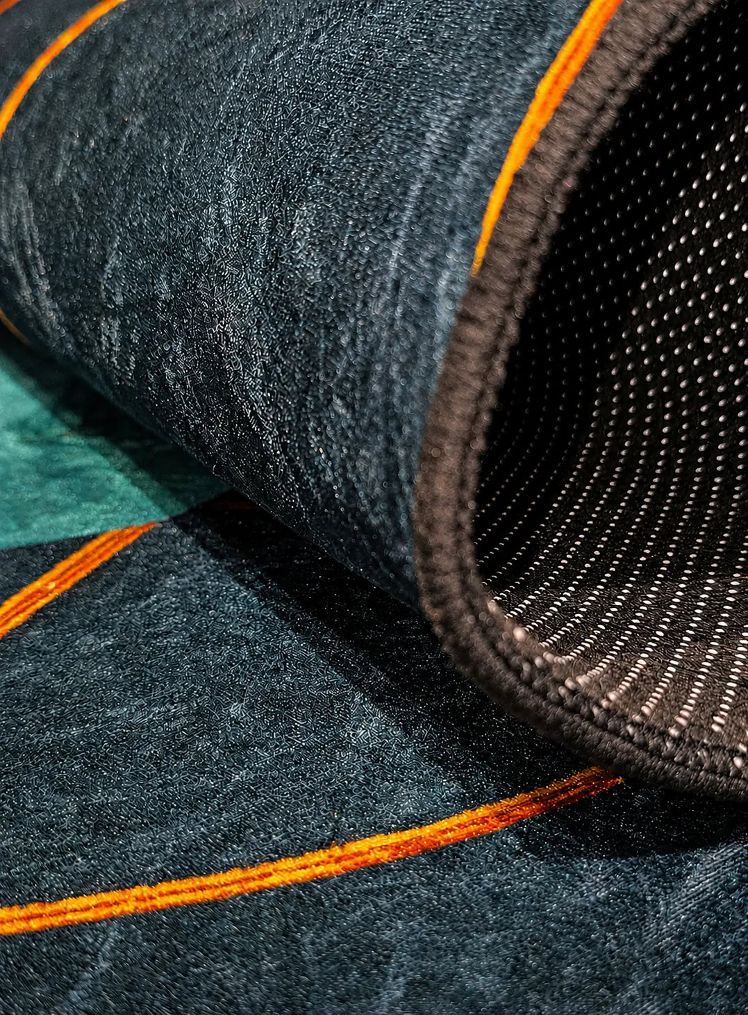 Glorious Modern Rug D19
