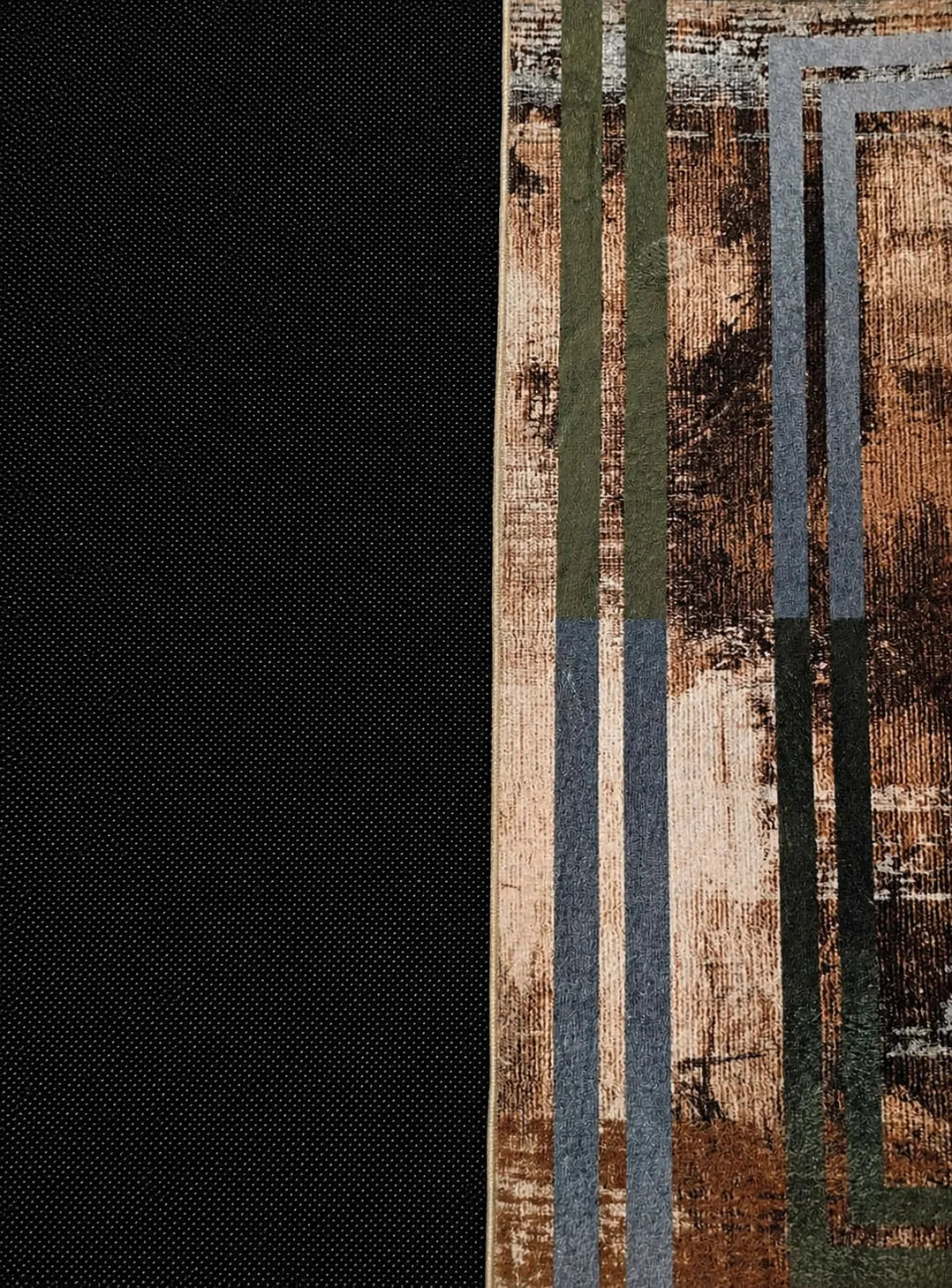 Explore Modern Rug D17