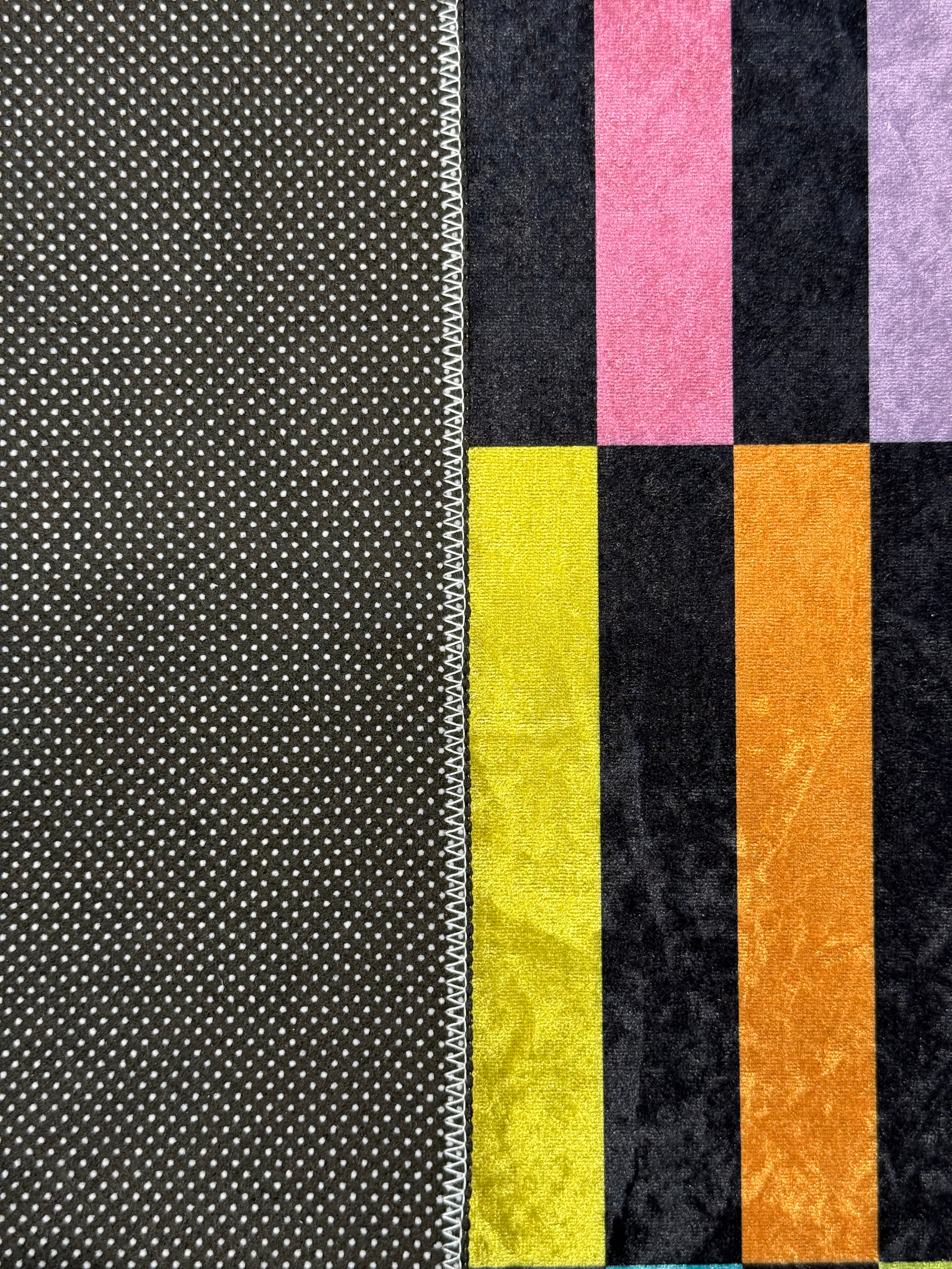 Wonderland Color Beats Rug D8